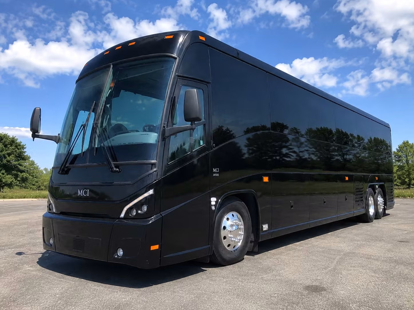 booking bus rentals for jonesboro field trips to little rock and beyond