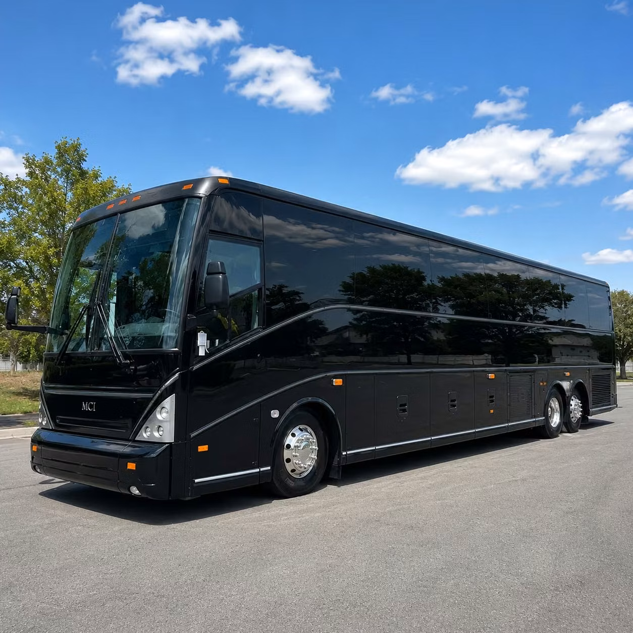 charter bus shuttles for arkansas state university events in jonesboro