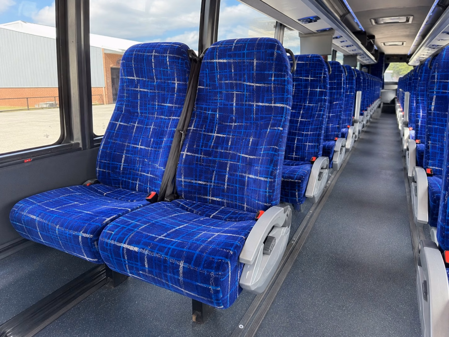 how the bus type you choose changes charter bus prices in jonesboro arkansas